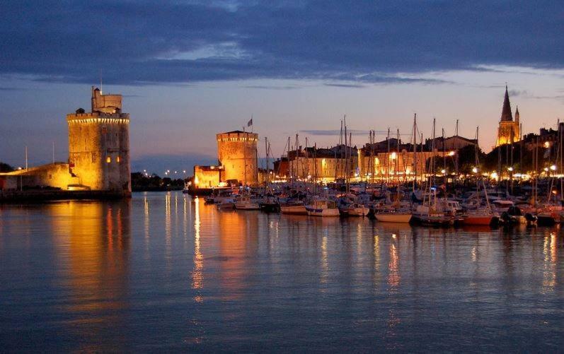 Maison De Charme A La Rochelle Croix-Chapeau 外观 照片