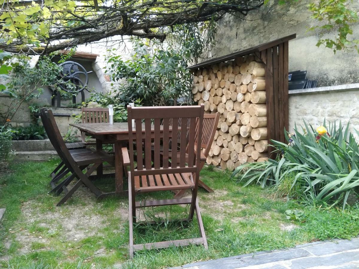 Maison De Charme A La Rochelle Croix-Chapeau 外观 照片